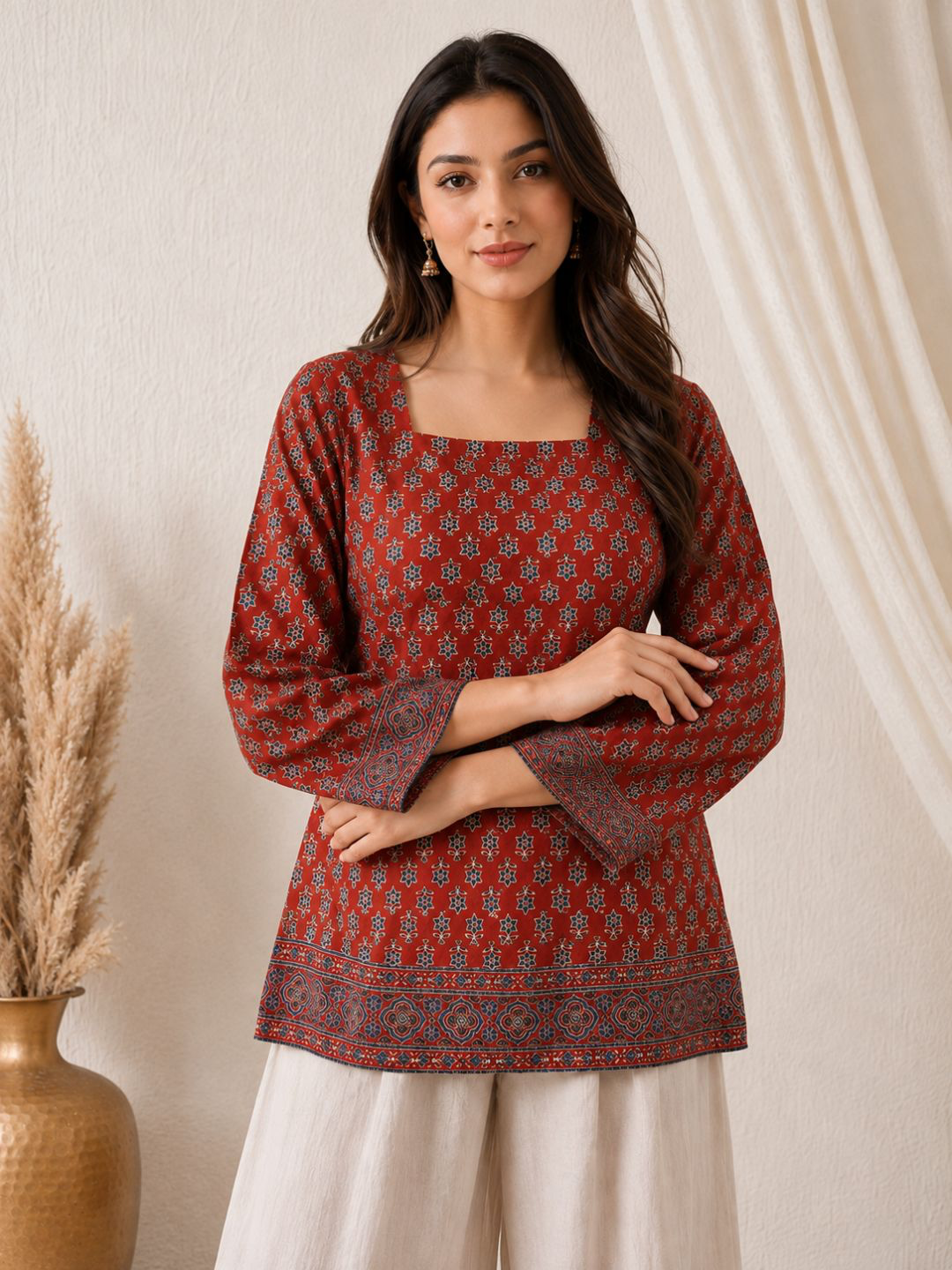 Naqsh Noor Top