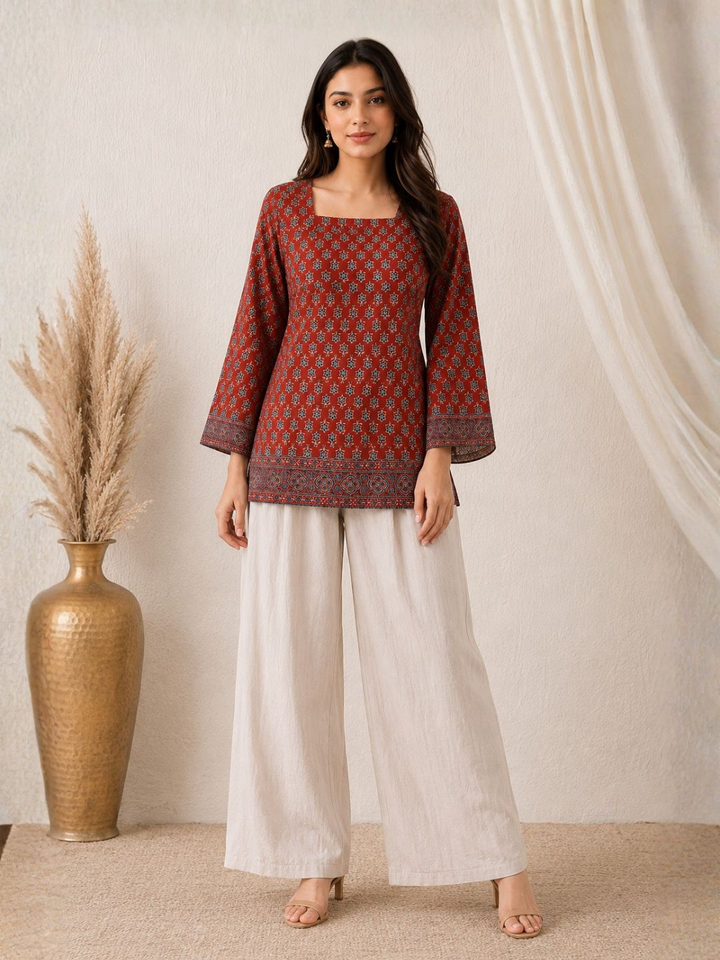 Naqsh Noor Top