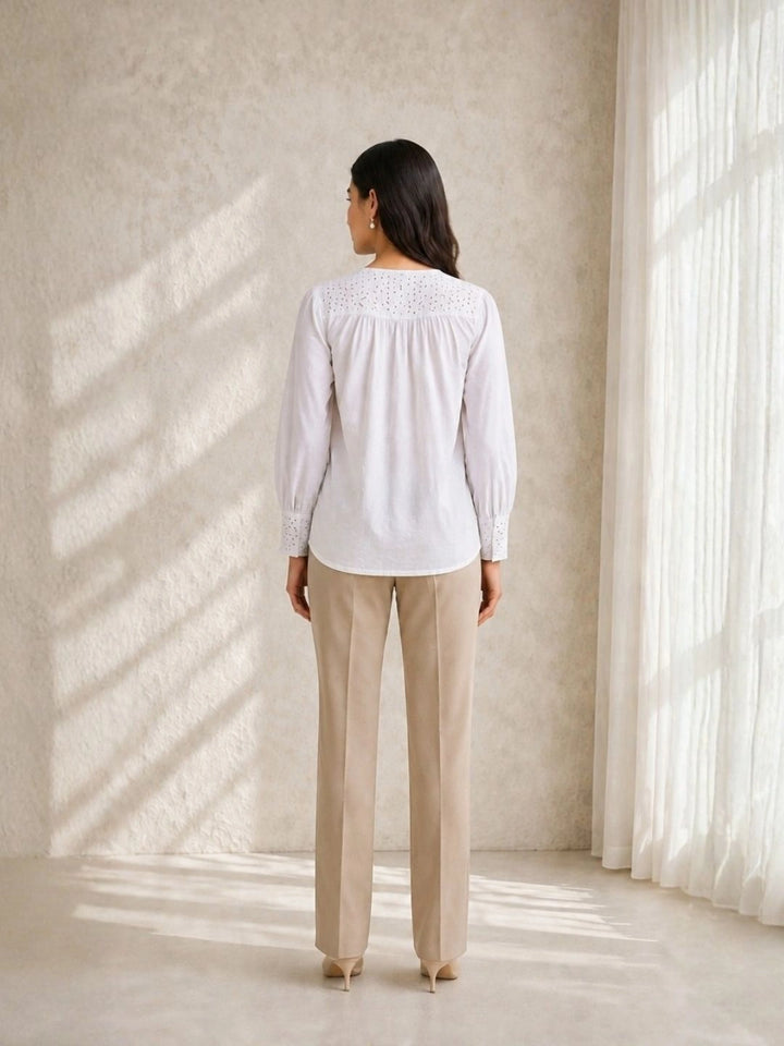 Safed Sitara Kurti