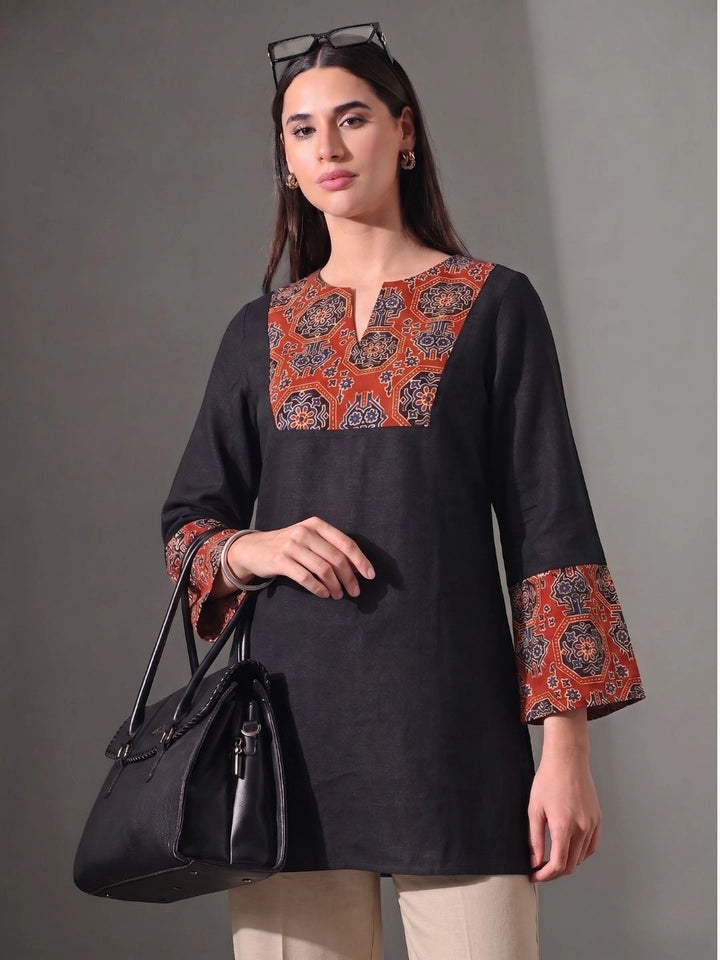 Syaahi Chitra Kurti
