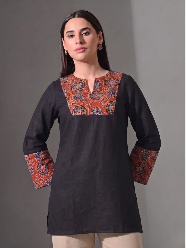 Syaahi Chitra Kurti
