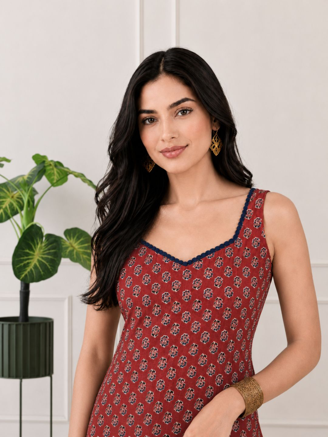 Ahana Red Top
