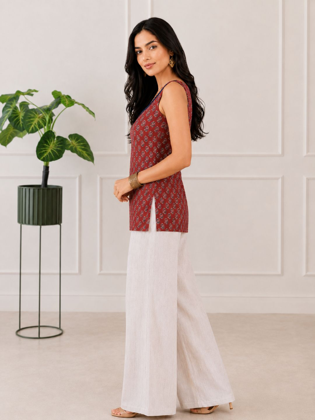 Ahana Red Top