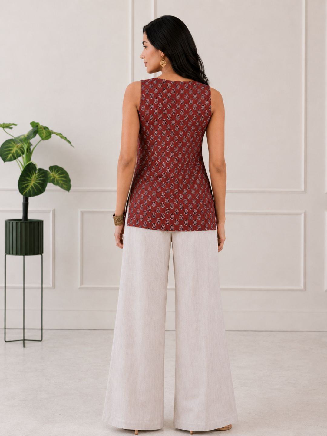 Ahana Red Top