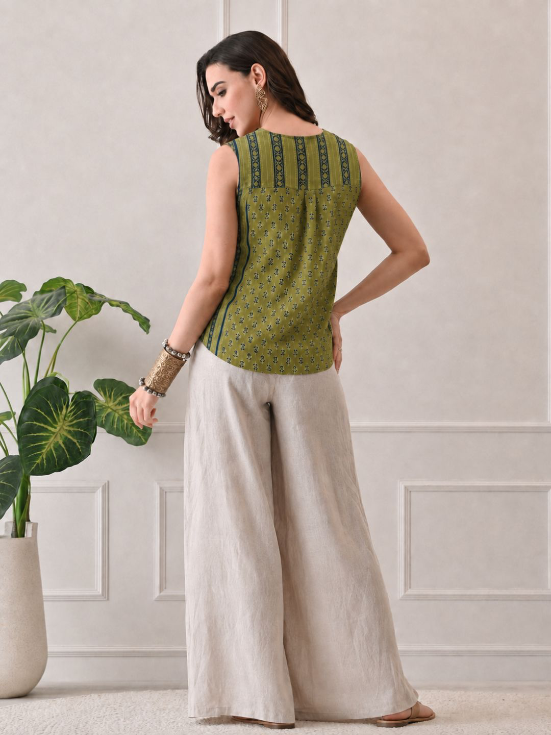 Gulika Chic Top