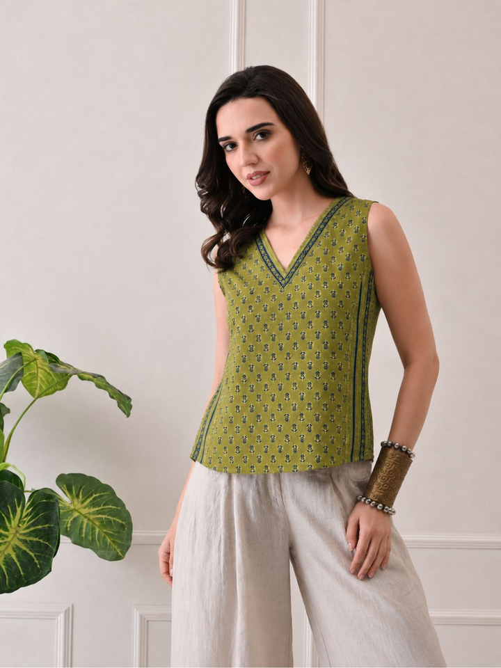 Gulika Chic Top