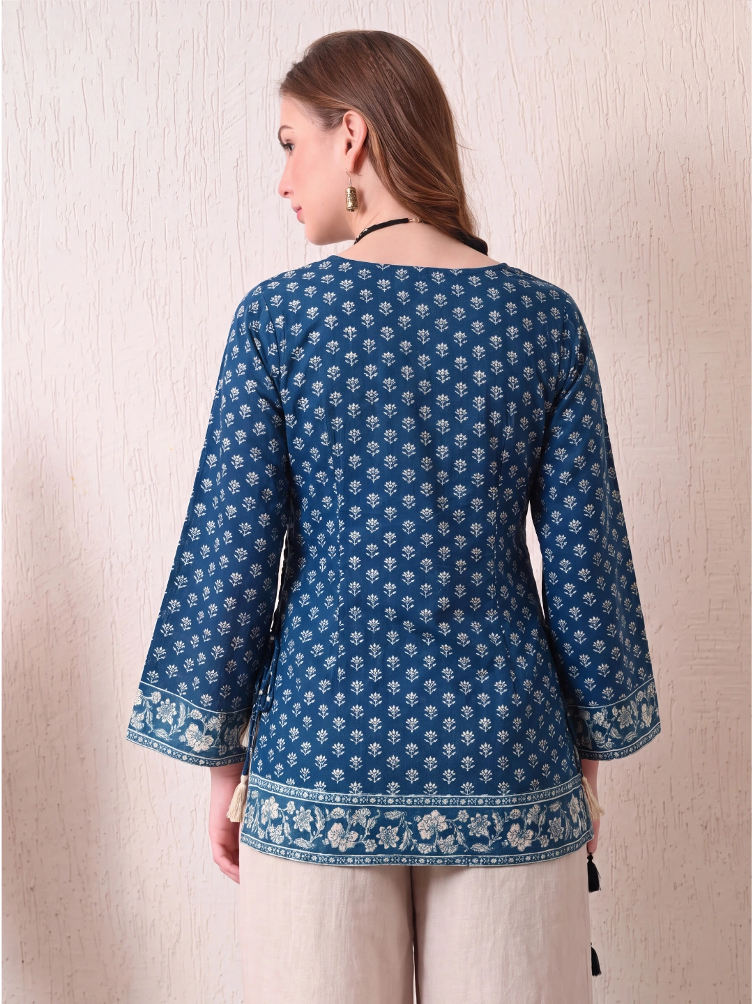 Vridhi side slit top