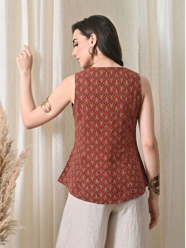Riyana Noir Top