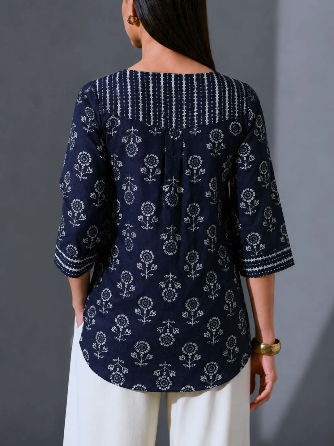Neel Nargis Kurti