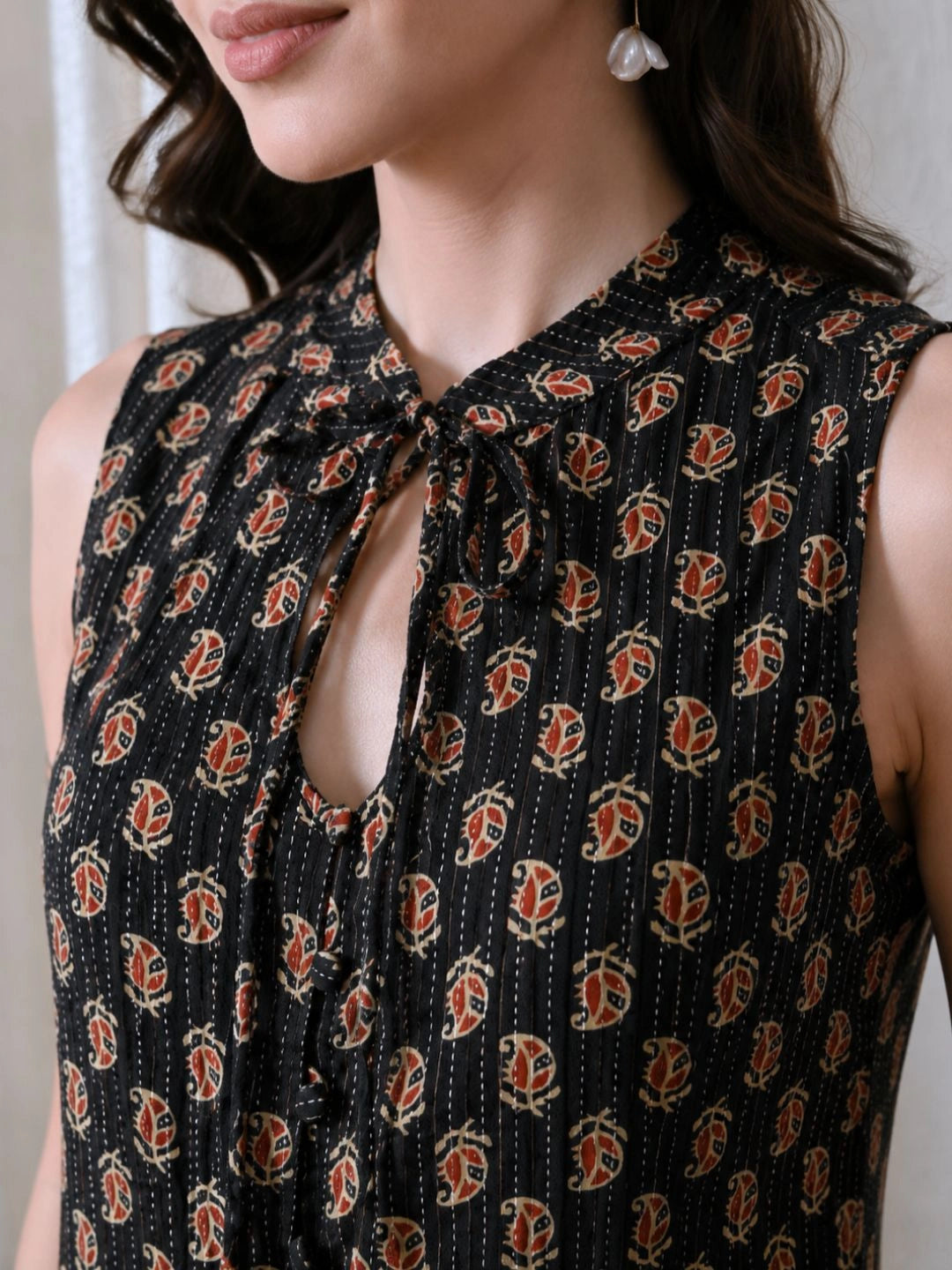 Tara Neck Tie-Up Top