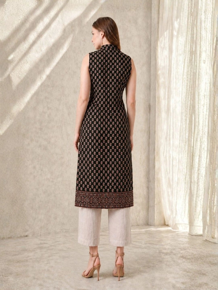 Avira Black Kurta