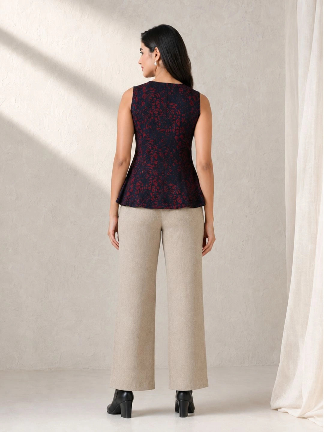 Surmayi Scarlet Vest