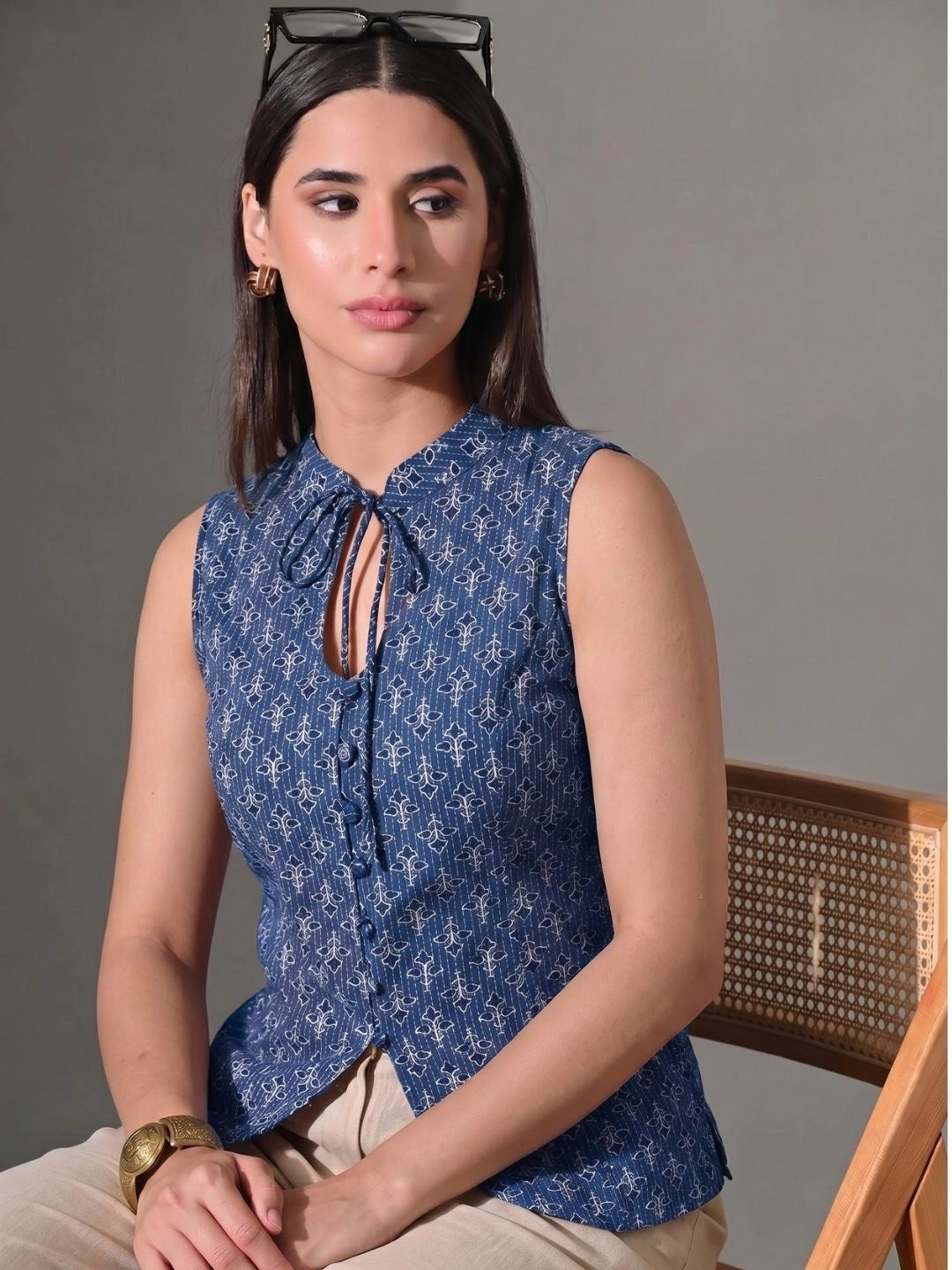 Kaya  Neck-Tie Vest