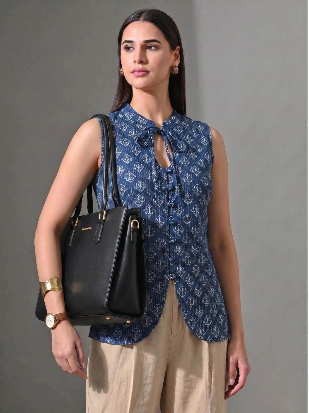 Kaya  Neck-Tie Vest
