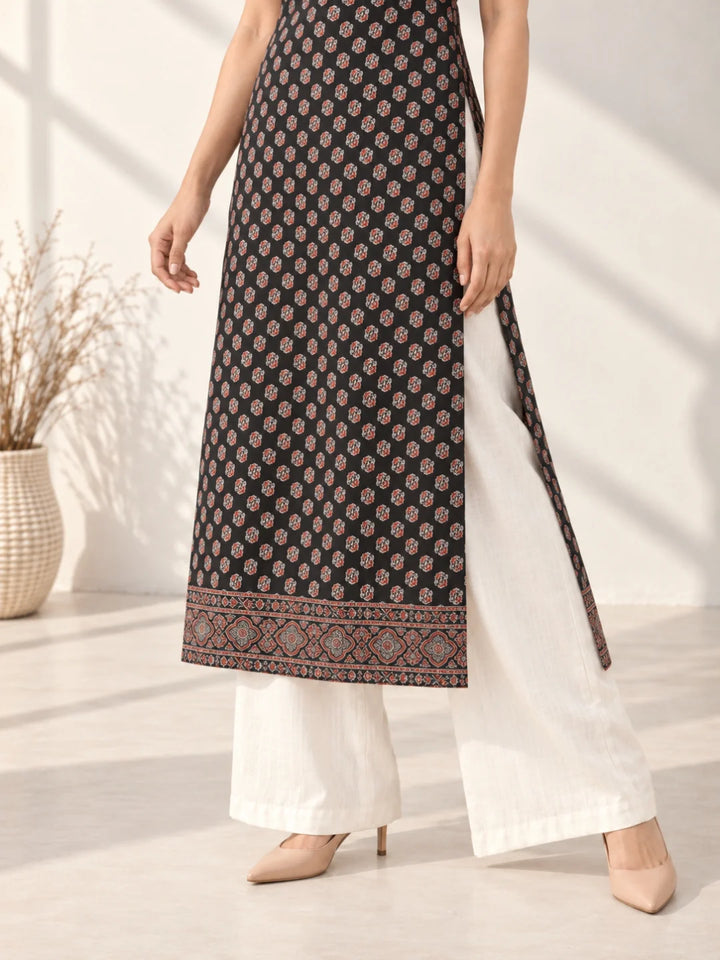 Avira Black Kurta