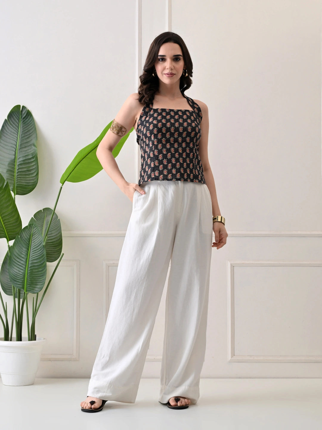 Kumud Top