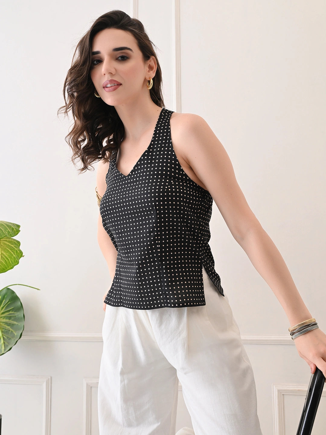 Saanjh Noir Top