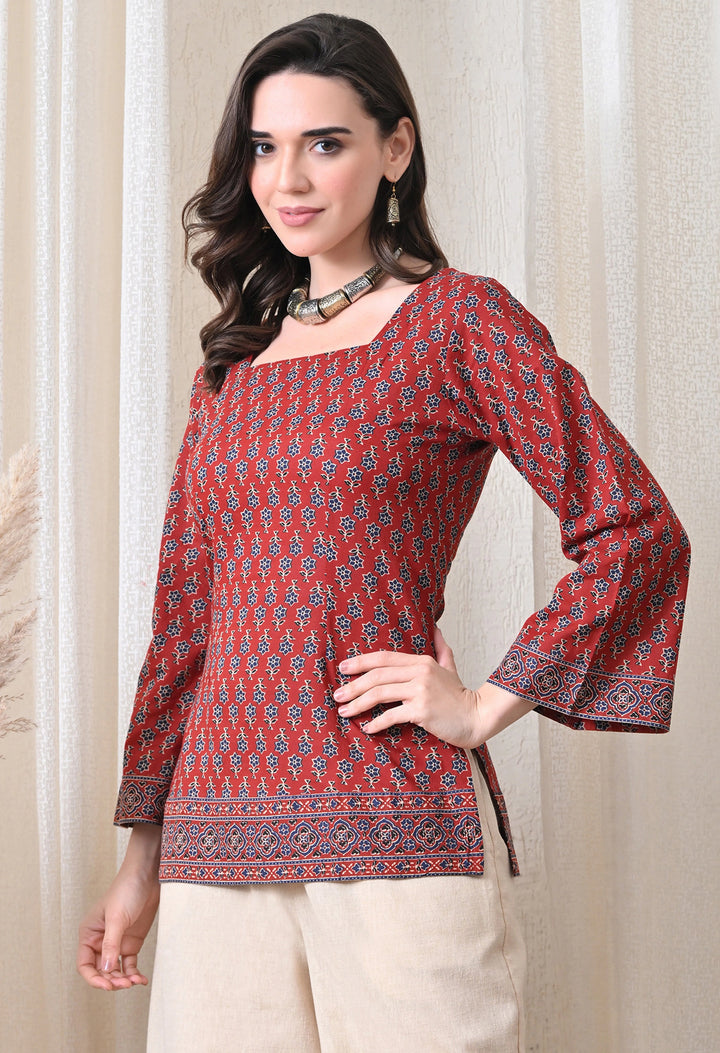 Naqsh Noor Top