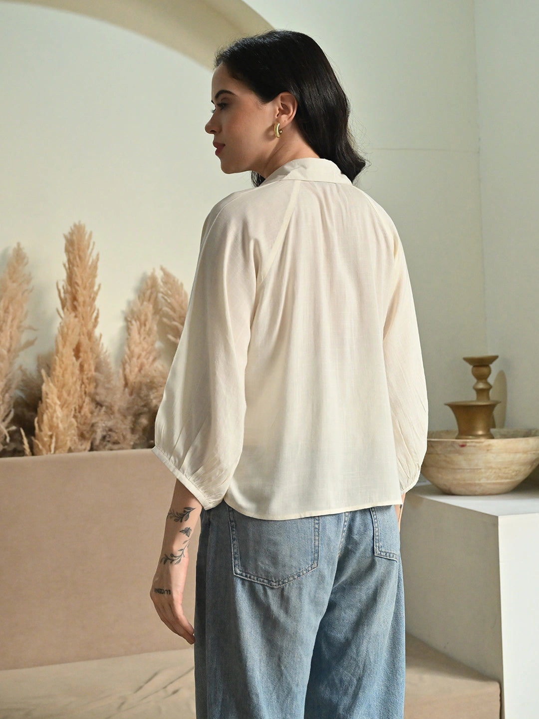 Bare Cream Raglan Shirt