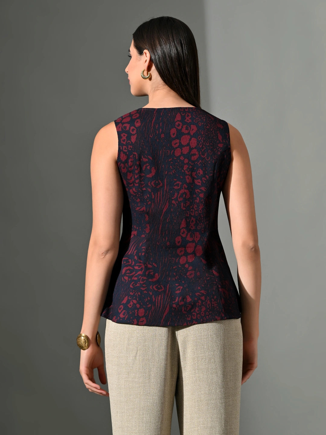 Surmayi Scarlet Vest