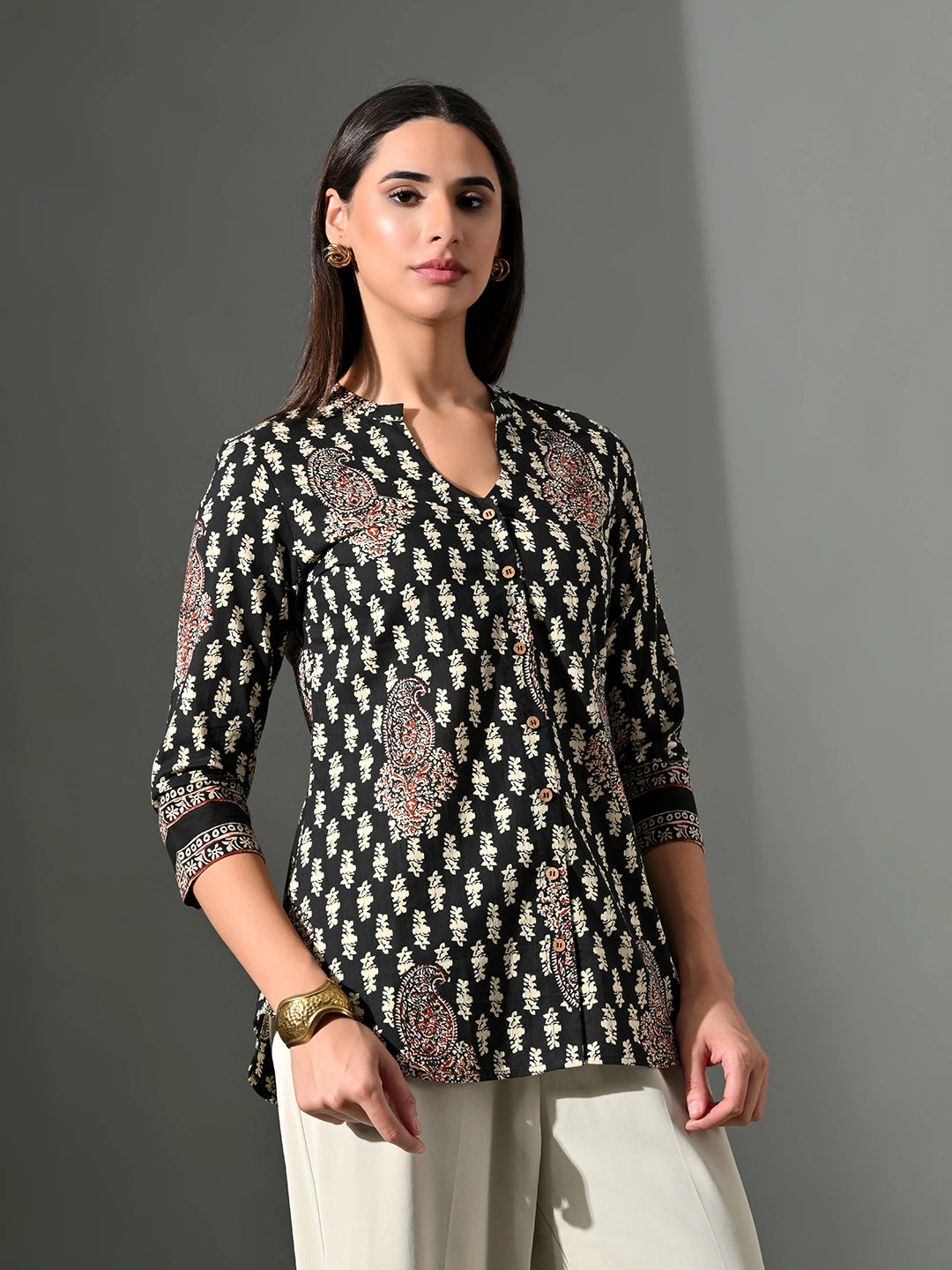 Shyama Naqsh Kurti