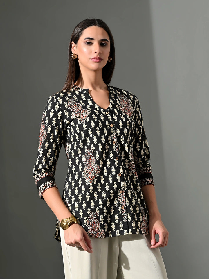Shyama Naqsh Kurti