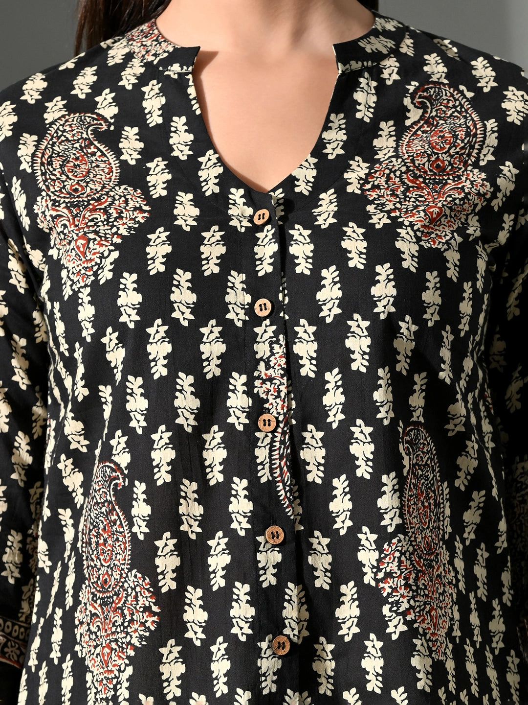 Shyama Naqsh Kurti