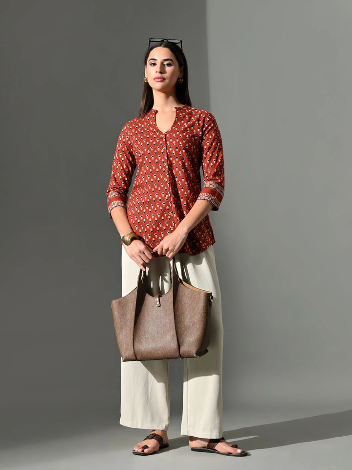 Aruna Kusum Kurti