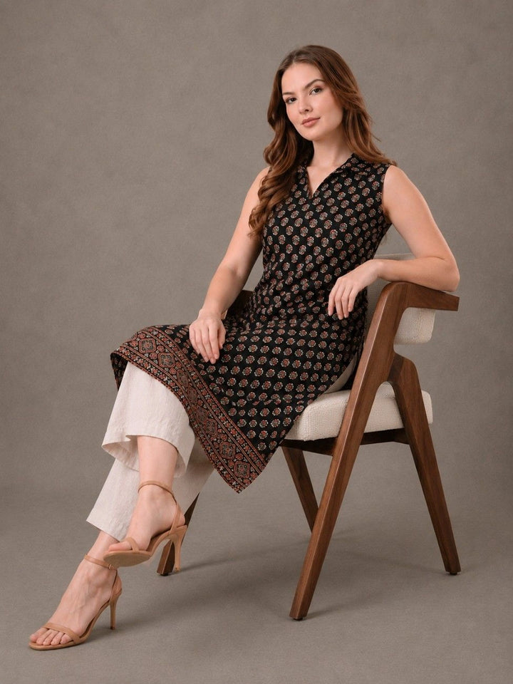 Avira Black Kurta