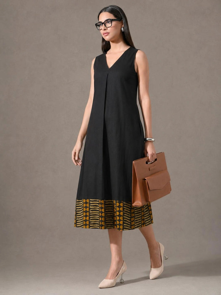 Shyara Muse Dress