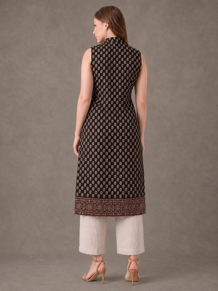 Avira Black Kurta