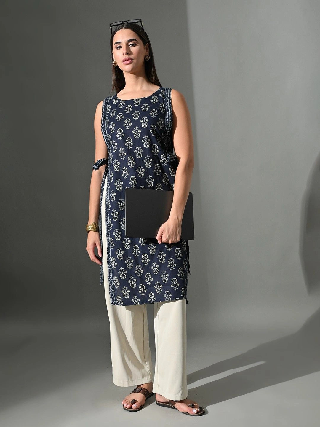Neel Sash Tie Kurti